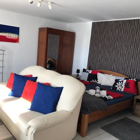 Leander Apartman Balatonakali Extérieur photo