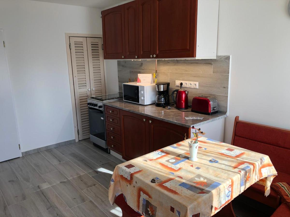 Leander Apartman Balatonakali Extérieur photo