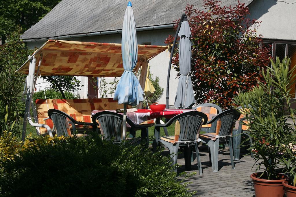 Leander Apartman Balatonakali Extérieur photo